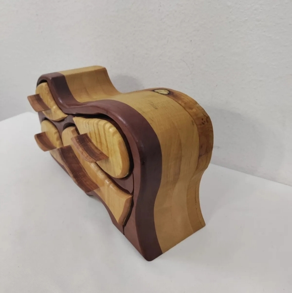 Handcrafted Walnut & Birch Wooden Bandsaw Keepsake Jewelry Box - Picture 2 of 12